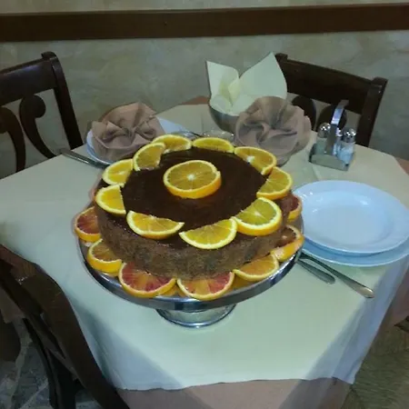 호텔 La Milanese 3*